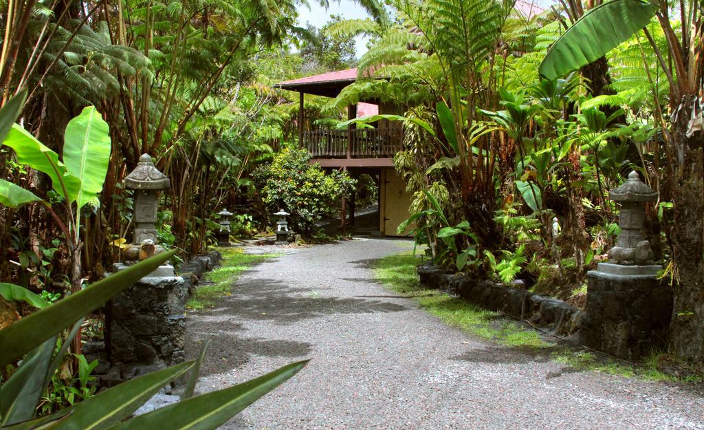 Lotus Garden Cottages Volcano Exterior photo